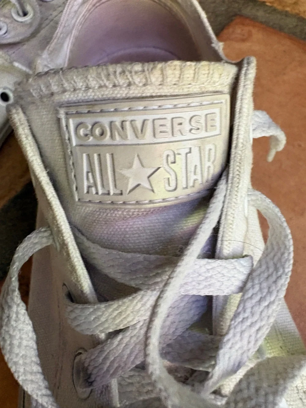 *FIXER UPPER* 3 PAIRS OF WHITE CONVERSE - Size 8 - Picture 4 of 13
